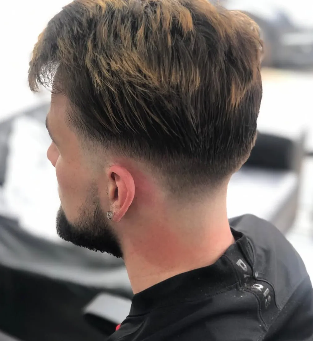 Textured crop with a tapered back and beard